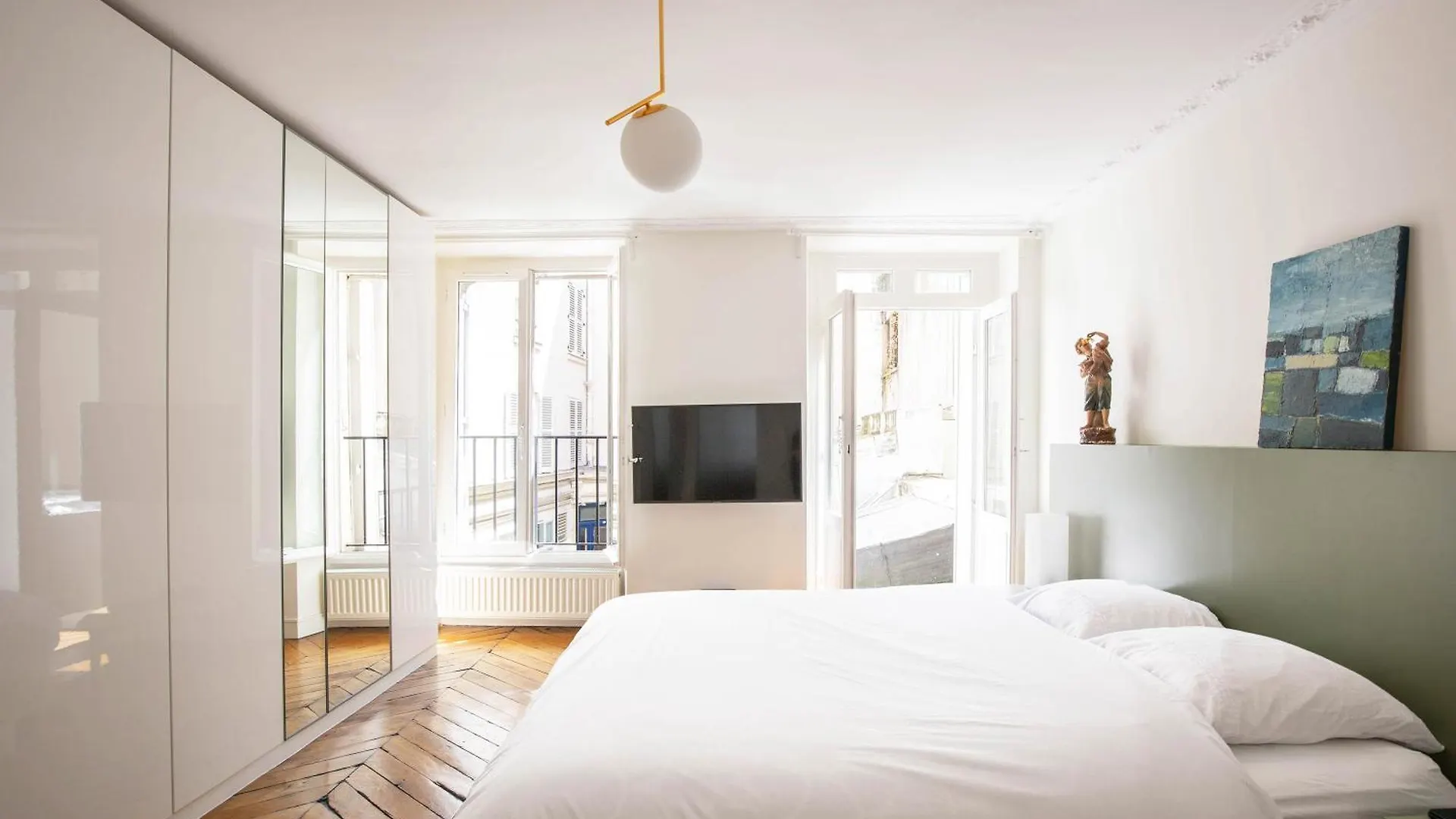 Veeve - Chic By Bonne-nouvelle *